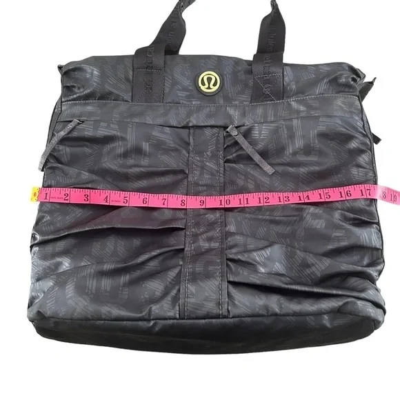 Lululemon Fast in Flight Gym/Travel Bag - Picture 13 of 15